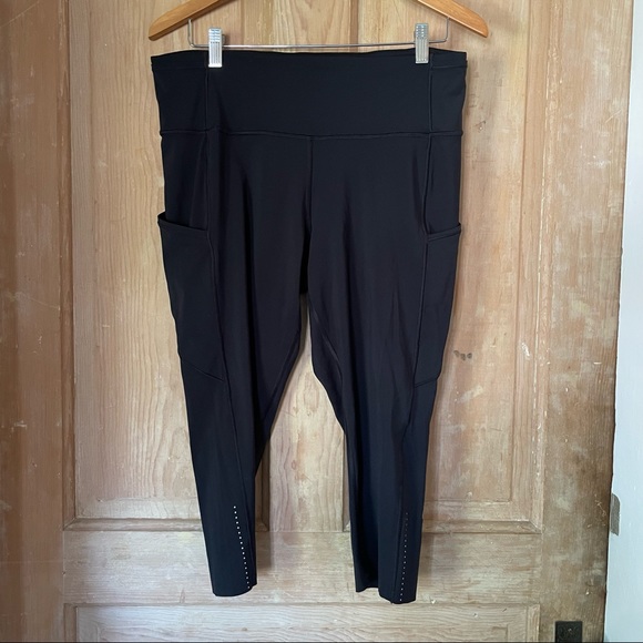 Lululemon Fast and Free Reflective 19” Crop Size 12 - Picture 2 of 5